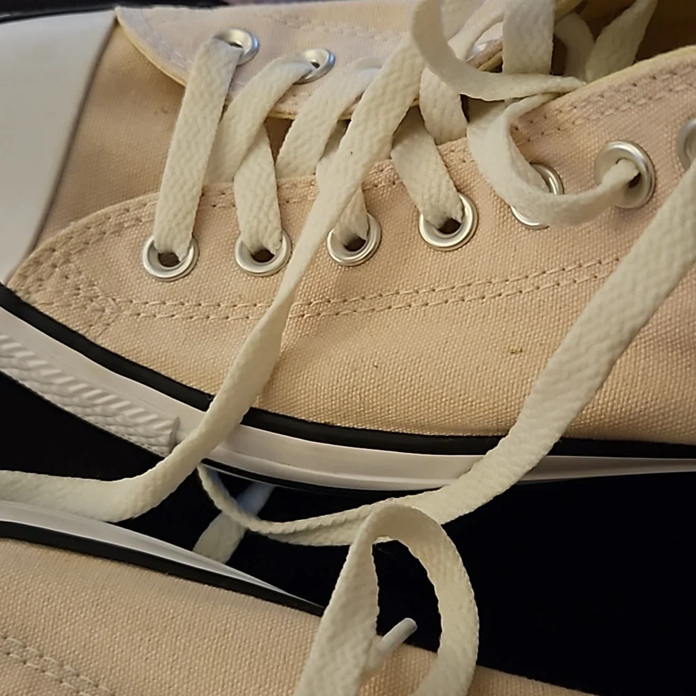 Converse All Star Sneakers Shoes Womens 11 Mens 9 Low Top Very Light Pink Skater - Picture 6 of 9